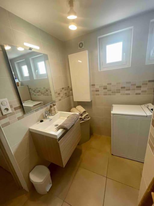 T2 Refait A Neuf Calme Et Agreable Apartman Narbonne Kültér fotó