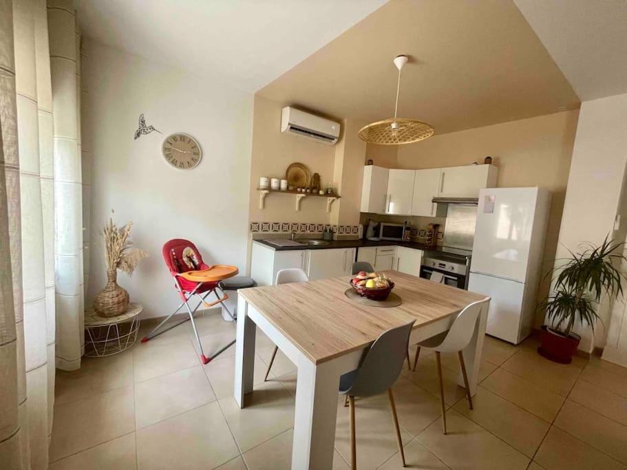 T2 Refait A Neuf Calme Et Agreable Apartman Narbonne Kültér fotó